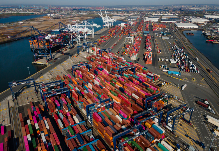 La economía de EE.UU. creció el 5,7 % en 2021, según la segunda estimación