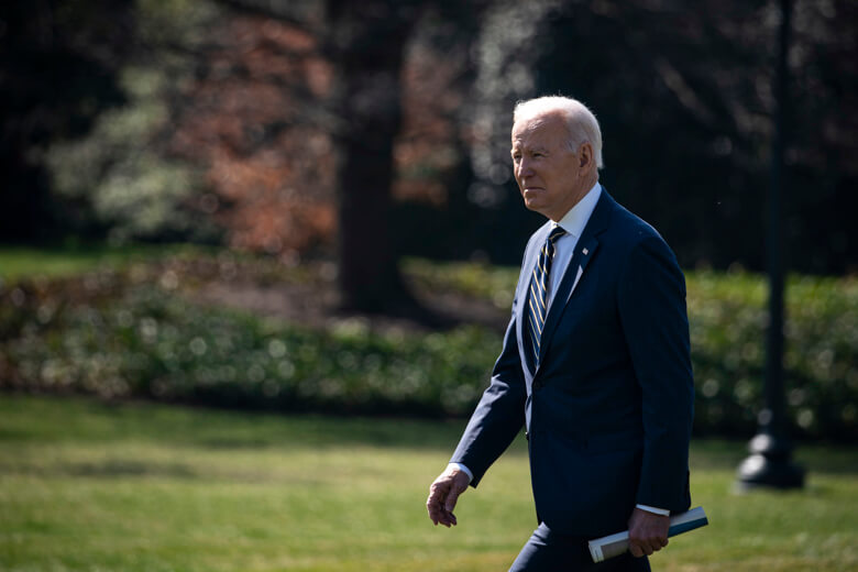 Con Biden bajaron las deportaciones totales pero aumentaron las de criminales