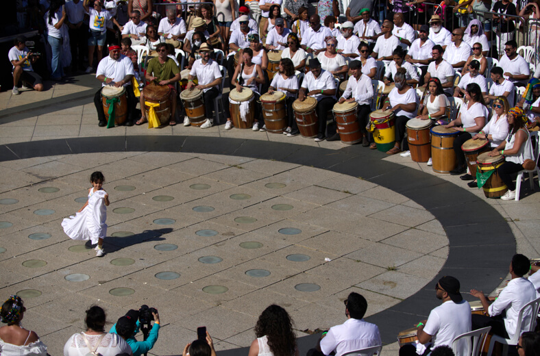 Más de 300 tambores de bomba puertorriqueña toman San Juan
