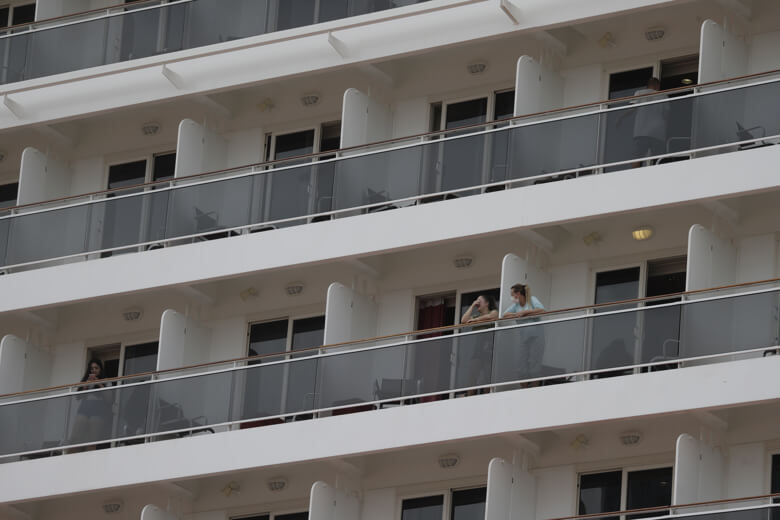 El crucero Carnival Spirit desembarca a pasajeros con covid-19 en EEUU