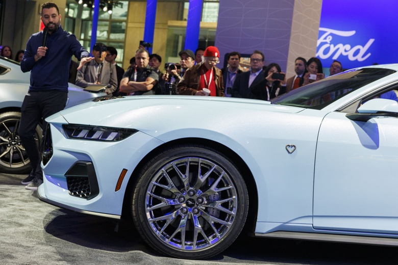 La Casa Blanca ordenó comprar dos autos deportivos para facilitar que ICE reclute agentes